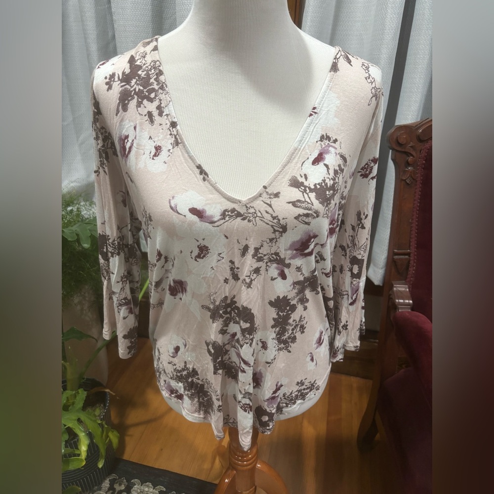 BKE Boutique Tie Front 3/4 Sleeve Blouse